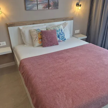 Verano Deluxe Daire Burgaz